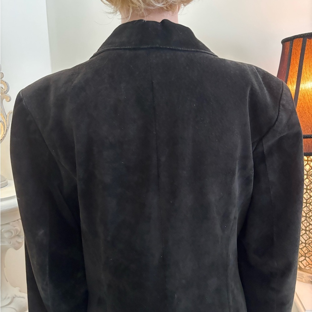 Danier Women's Suede Leather Black Blazer with Triple Buckle Detail - Picture 7 of 13